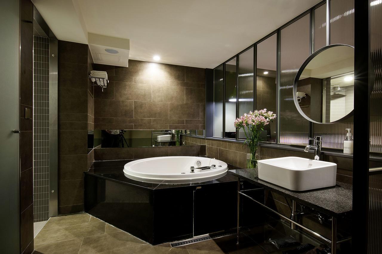 Nineth Hotel Сеул Экстерьер фото